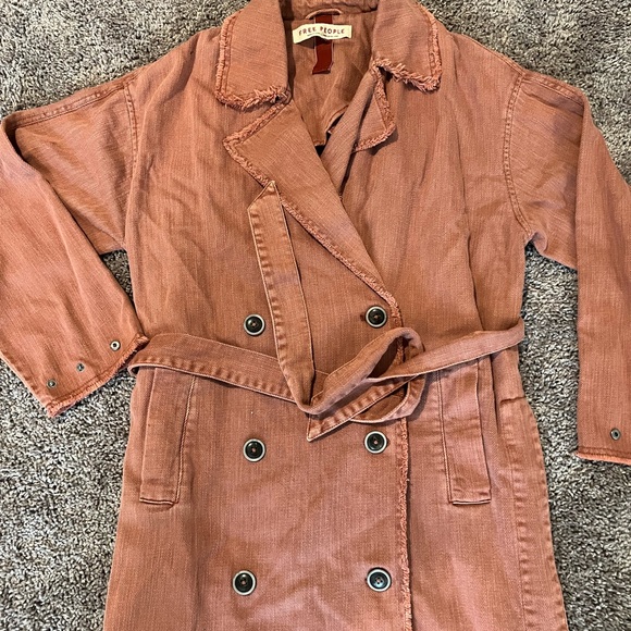 Free People Trench Coat Cherry Chai Jacket Split Sides Button TieWaist - Picture 3 of 5
